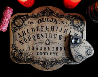 Ouija Engraved on Wood, Model "CLASSIC ONE". Authentic Spiritism with this ouija board in an old and refined style. Mystical Object.