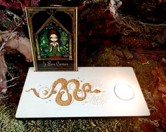 Esotericism, Tarot, Oracle, Divinatory cards, Cartomancy, Fortune-telling, Clairvoyance and Divinatory drawing, Tarot board